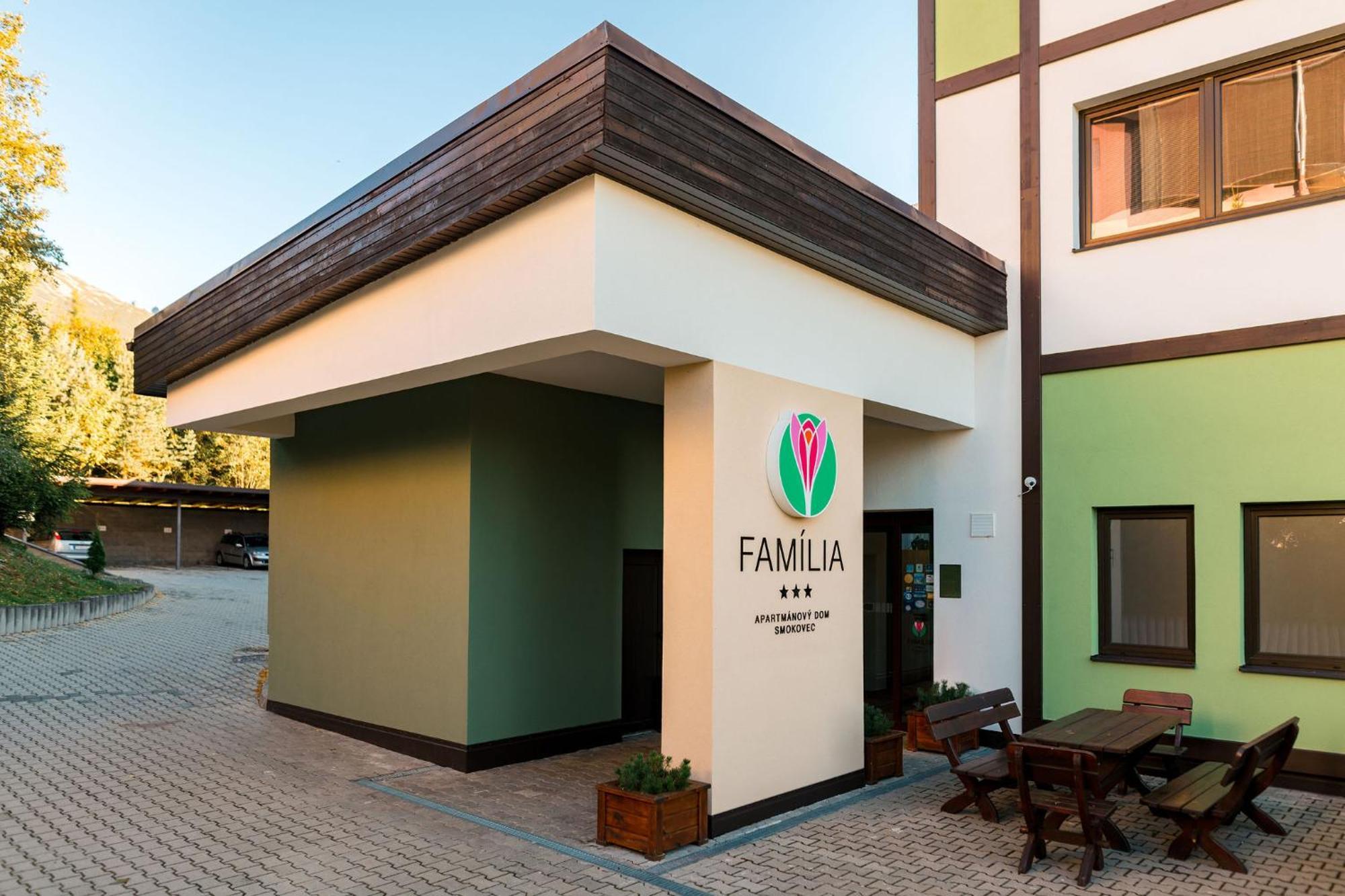 Apartmanovy Dom Familia Smokovec Vysoké Tatry Exterior photo